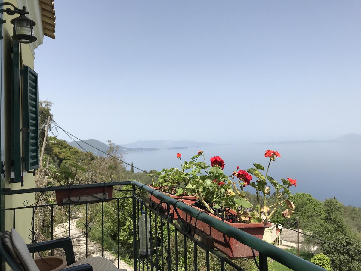 Theea Cottage - Wonderful Sea Views Chlomos Exterior photo